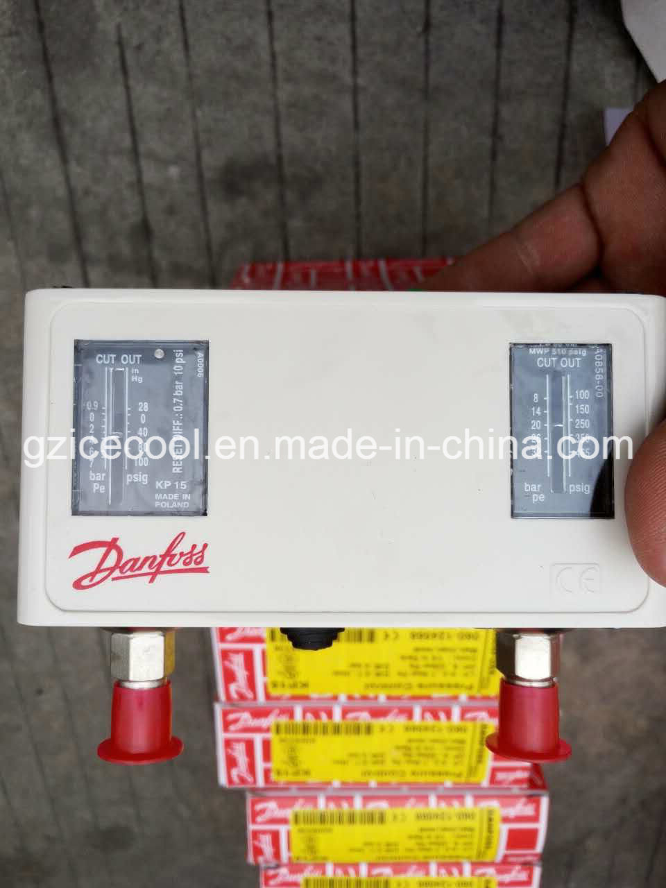 Made in Poland Danfoss Kp15 Dual Manul Reset Pressure Control 060-124566 for Condensing Unit