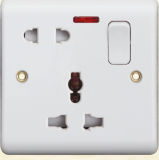 British Standard 13A Switched Socket H1