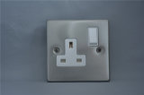 T405fb 13A 1gang Switched Socket, Single Pole