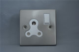 15A 1 Gang Wall Control Switched Round-Pin Socket