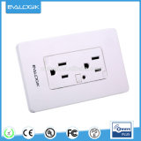 Zwave Outlet in Electrical Plugs & Sockets for Home Automation