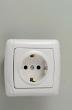 European Style Socket with Earthing 7028