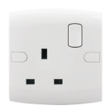 BS Standard 1 Gang 13A Switched Socket