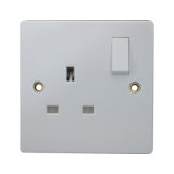 BS1363 13A 1gang Switched Socket with Singl Pole