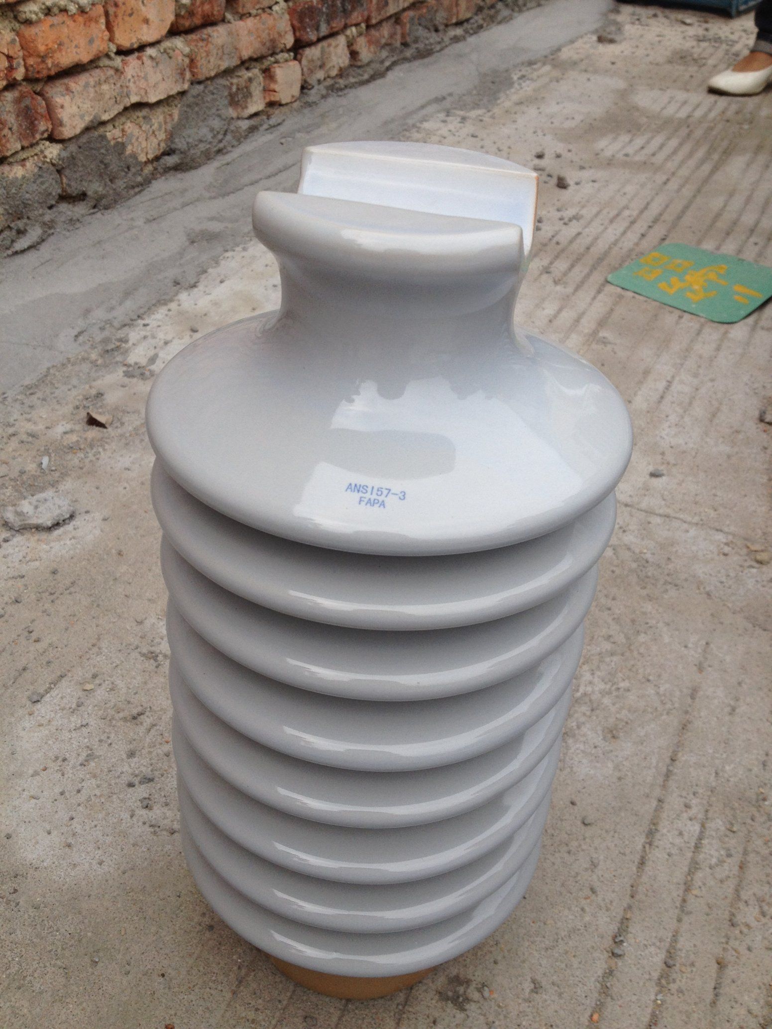 Slp/11/180, Alp/11/275, Alp/22/450, Flp/22/480, Alp/22/520, Alp/33/710, Alp/33/920 Pin Type Porcelain Insulators