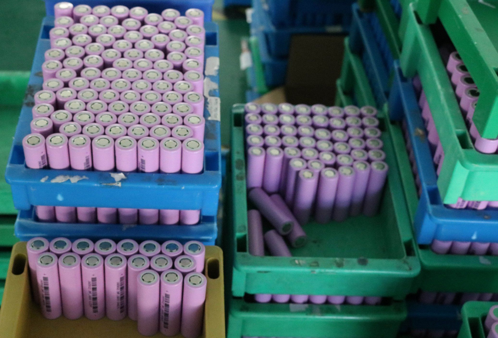 Rechargeable Lithium Ion Battery / Li Ion Battery/ 18650 Lithium Battery /Bis Approved / Ce Certification Lithium Battery