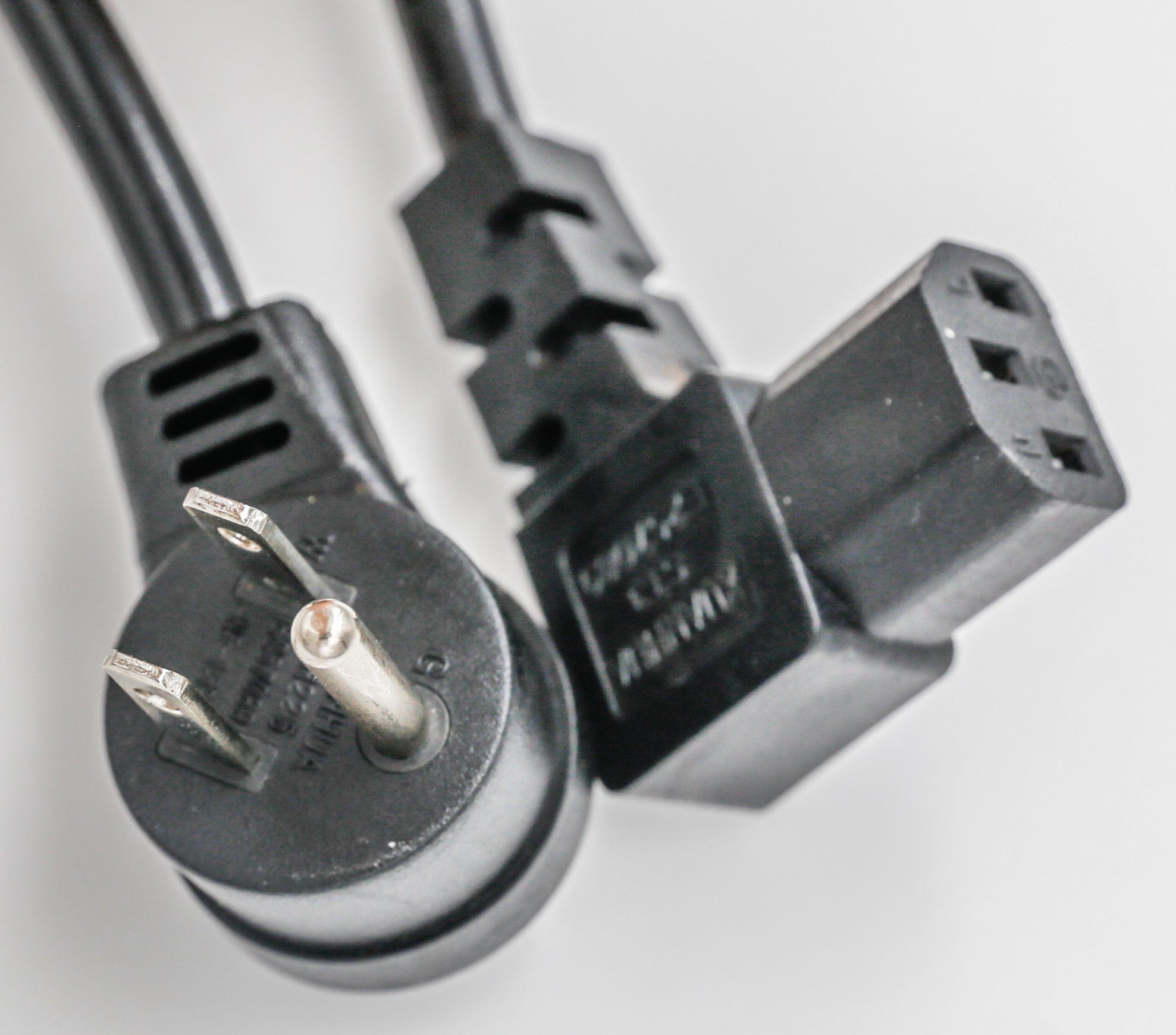 240V Extension Cord 300V 16AWG 3c NEMA 5-15 Plug to C5 Power Cord for Electric Grill