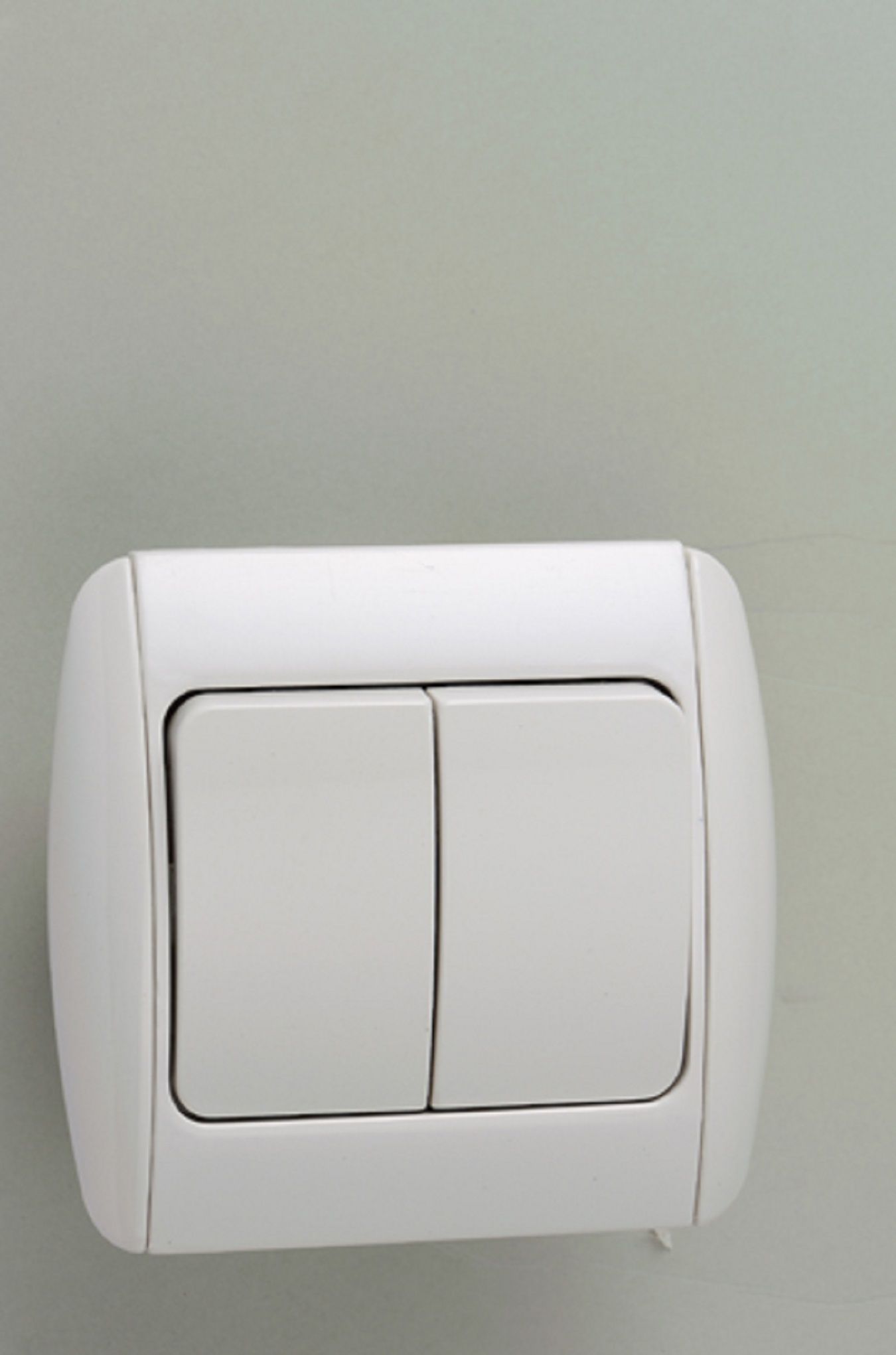 Plastic Series One Gang Two Way Switch