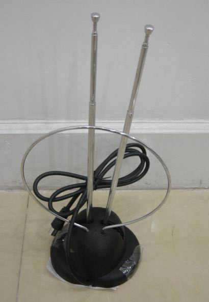 Rabbit Antenna with Single Ring