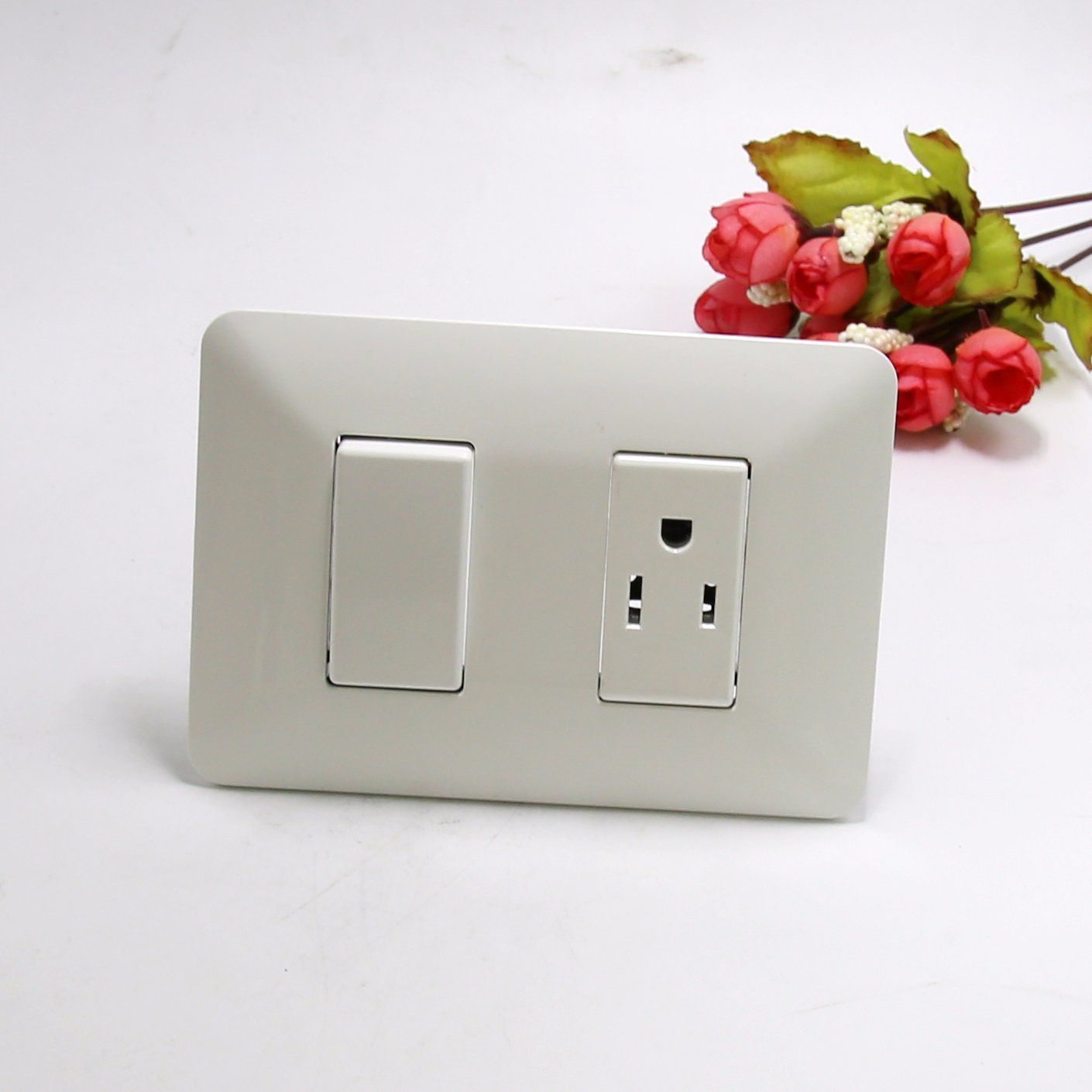 2018 One Gang One Way Us Socket
