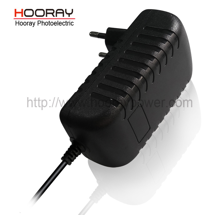 12V 3A AC DC Power Adapter Wall Type 36W with Ce RoHS Certificates EU/Us/UK/Au Plug