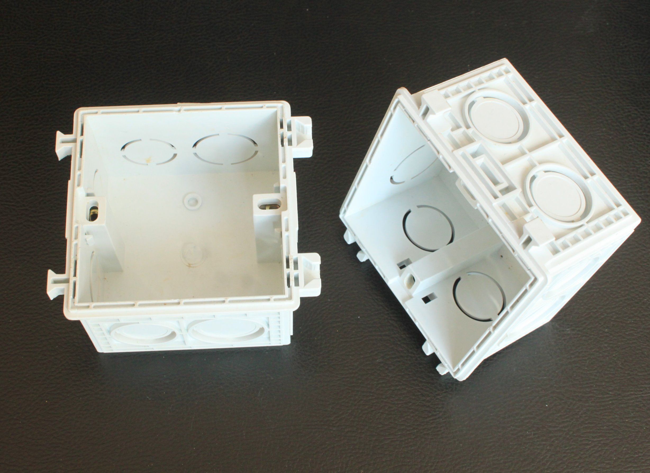 Beauty PVC Electrical Wall Mount Switch Box Electrical Wiring Trunking Solt Box Conduit Box