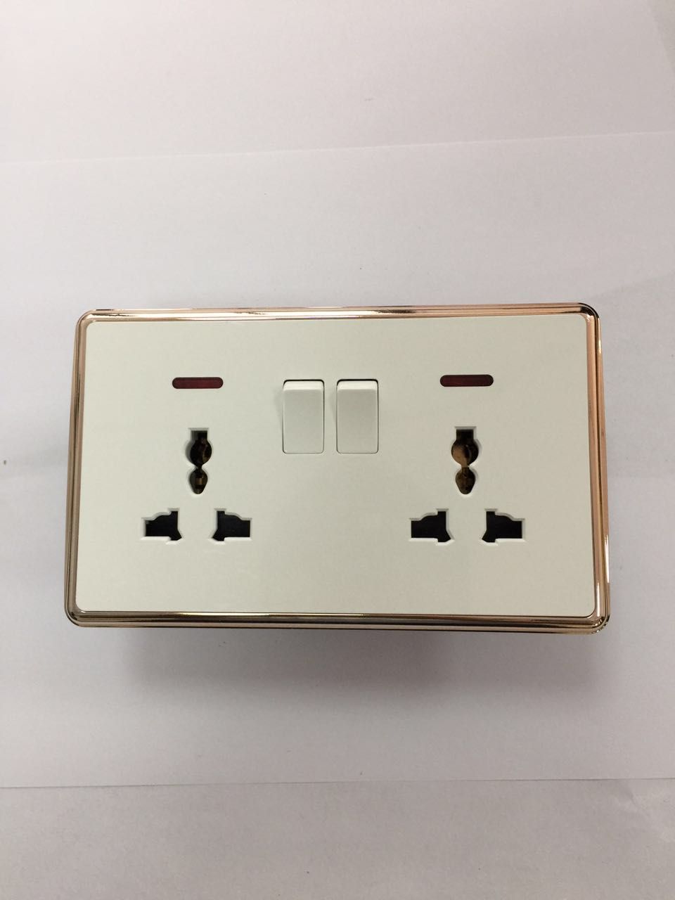 Double Socket with Lamp Band Switch