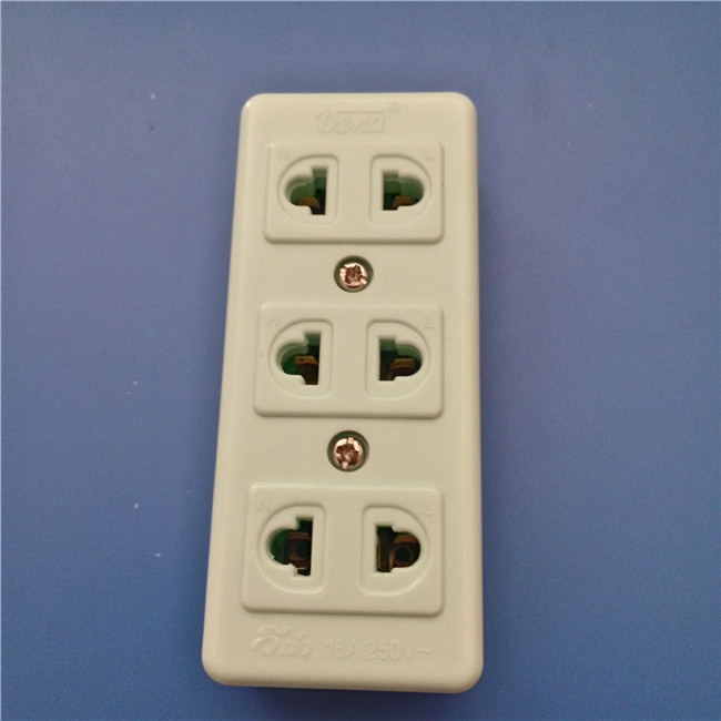 Thailand Bakelite Copper Material 3 Way Socket (W-078)