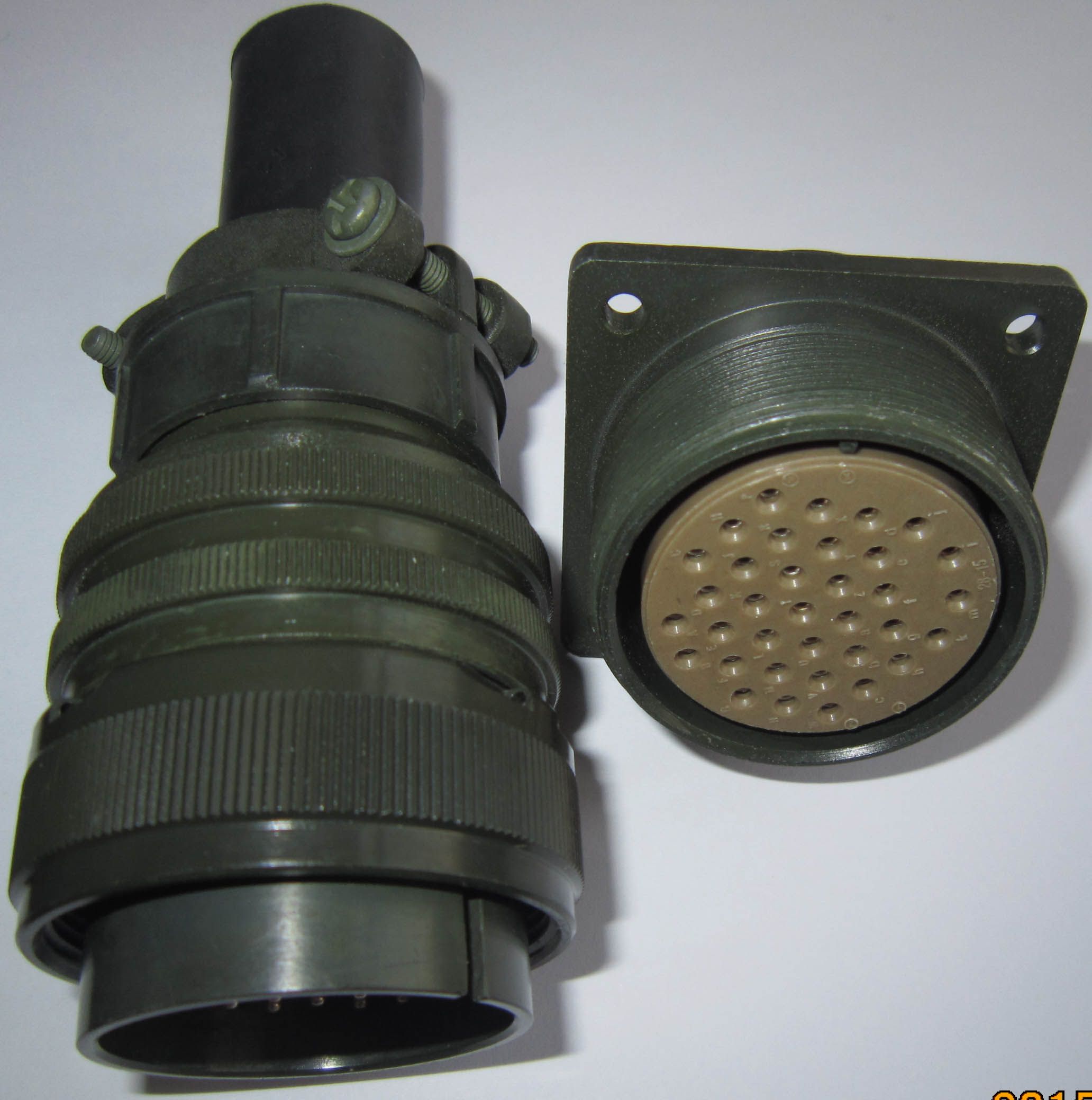 5015 Series Multipole Circular Connector