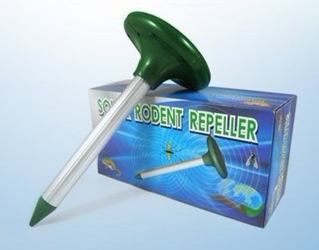 High Quality Outdoor Solar Ultrasonic Repeller for Mole and Rodents