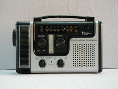 Solar Dynamo Emergency Radio W/LED Lights Charger Crank