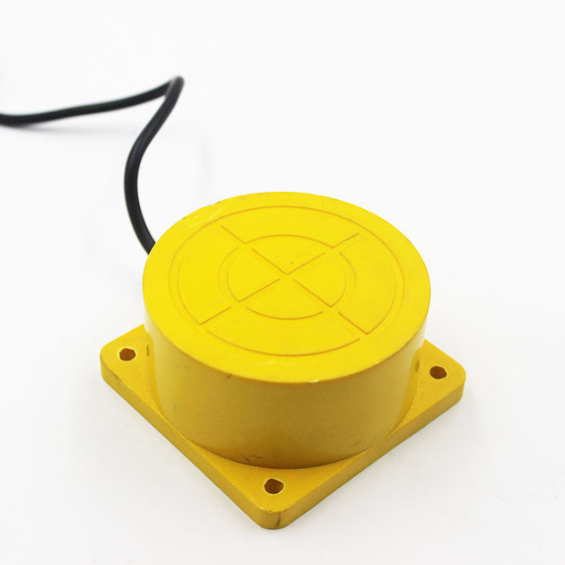Lmf38-3040PC Detection Distance 40mm Inductive Proximity Switch