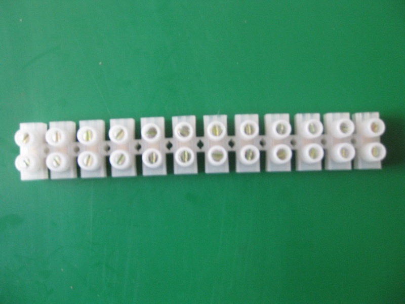 60AMP Plastic White Screw Terminal Block (Strip Connector)
