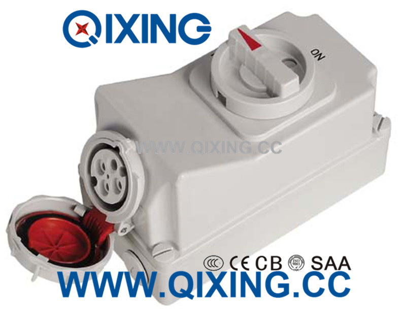 IP67 4p 32A IEC Socket with Switch