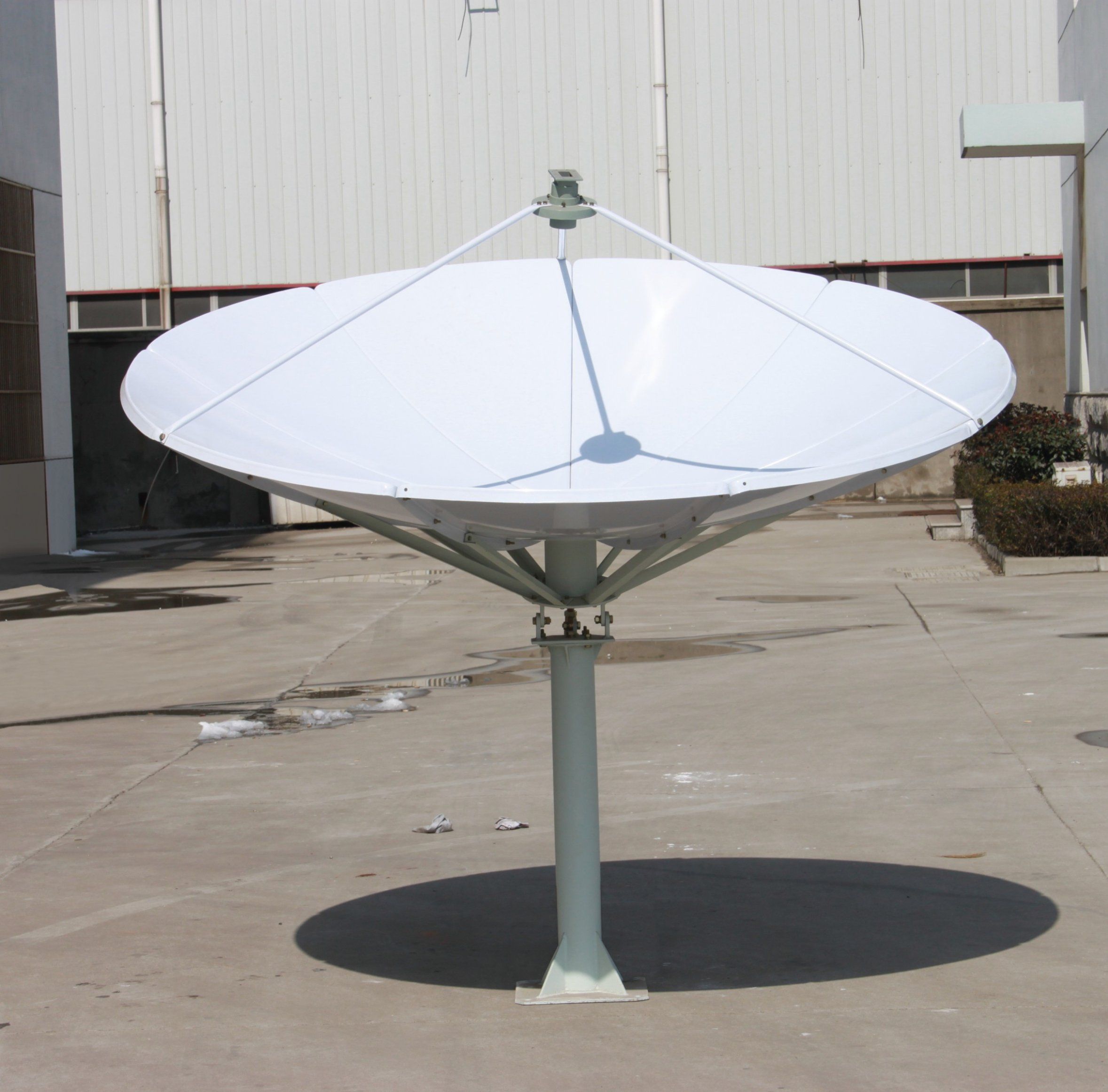 2.2m Satellite Earth Station Rx Only Dish Antenna