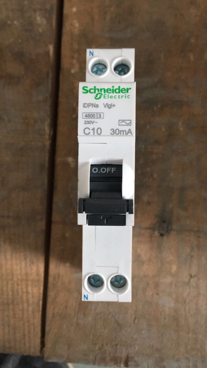 High Quality RCBO Idpna Vigi 4.5ka C20A 30mA 1p+N Circuit Breaker