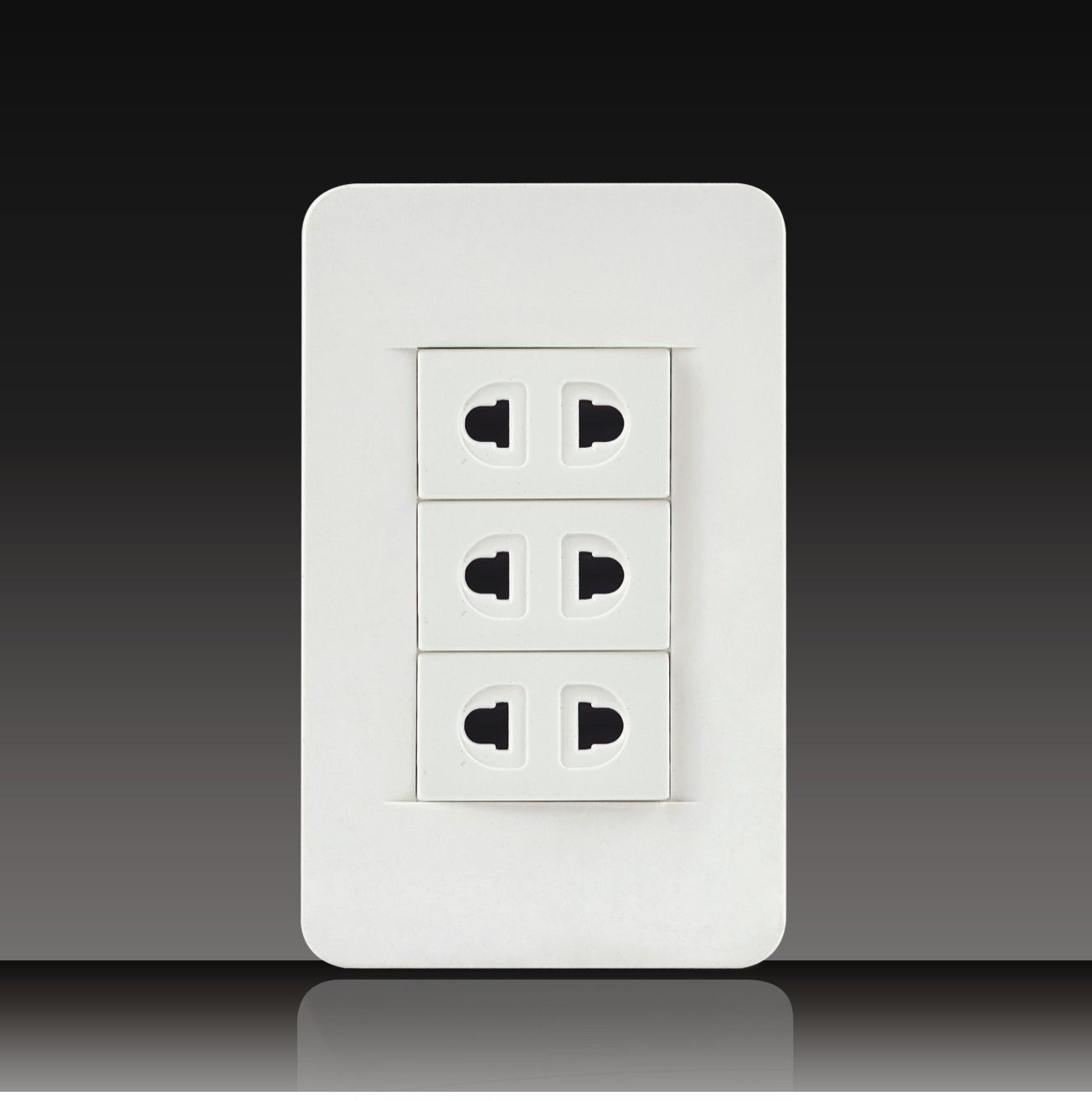 3 Gang 2 Pin Socket with Shutter (LGL-11-20)