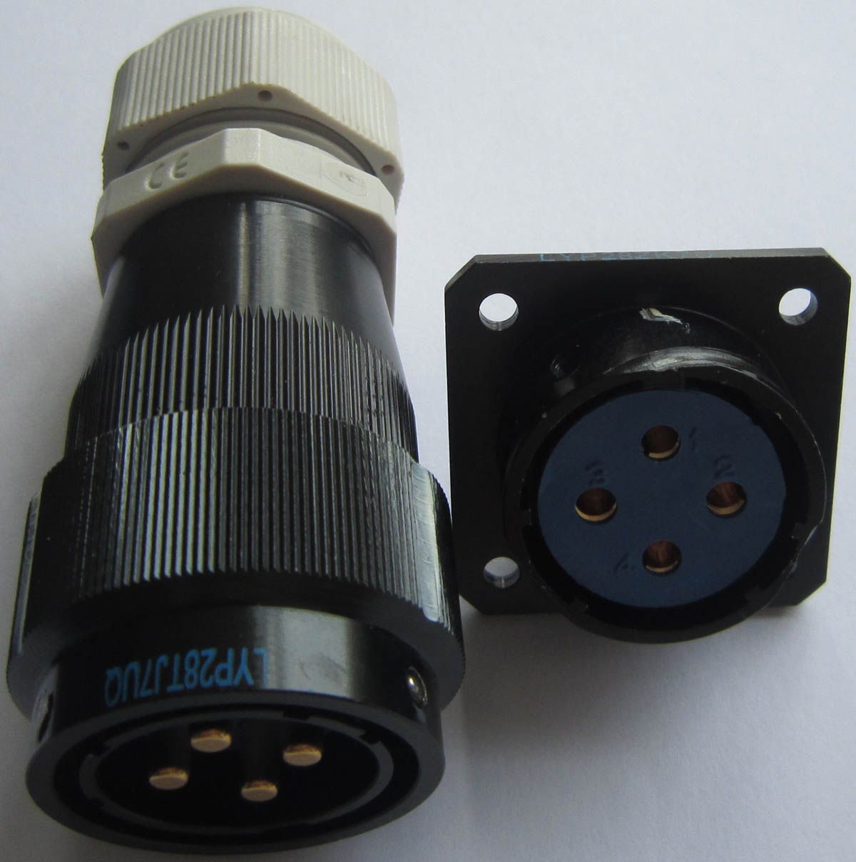 Lyp28 Series Bayonet Connect Connectors