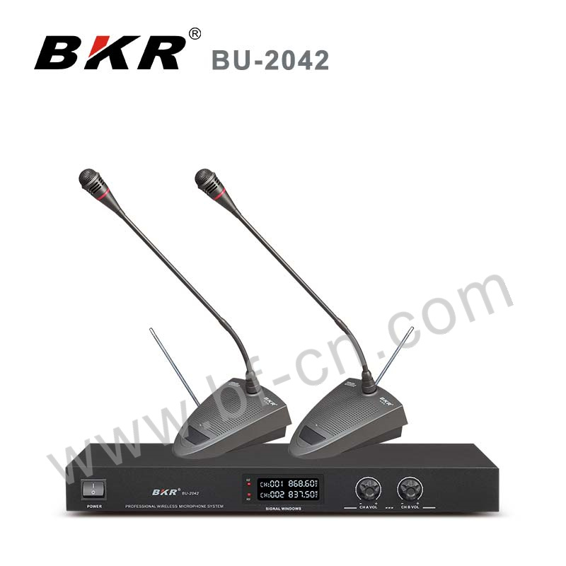 VHF Two Wireless Microphone System