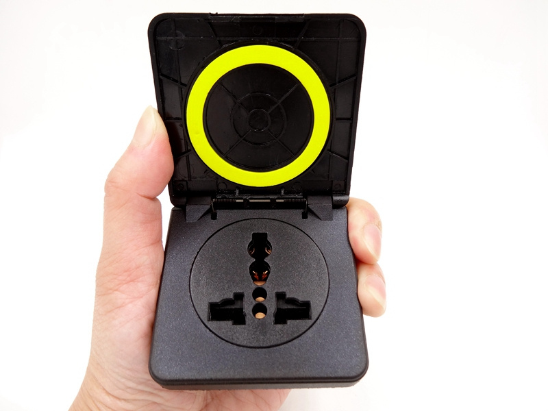 Multi-Purpose Socket Waterproof Socket with Square Lid