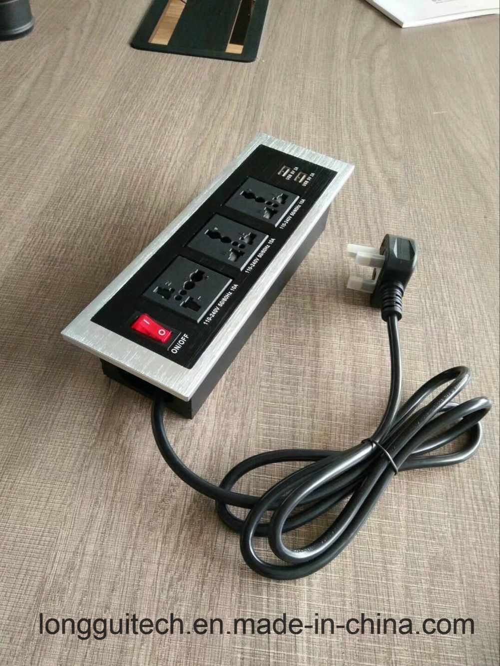 New Design Socket with Fast USB Charging Function Lgt-Ws04