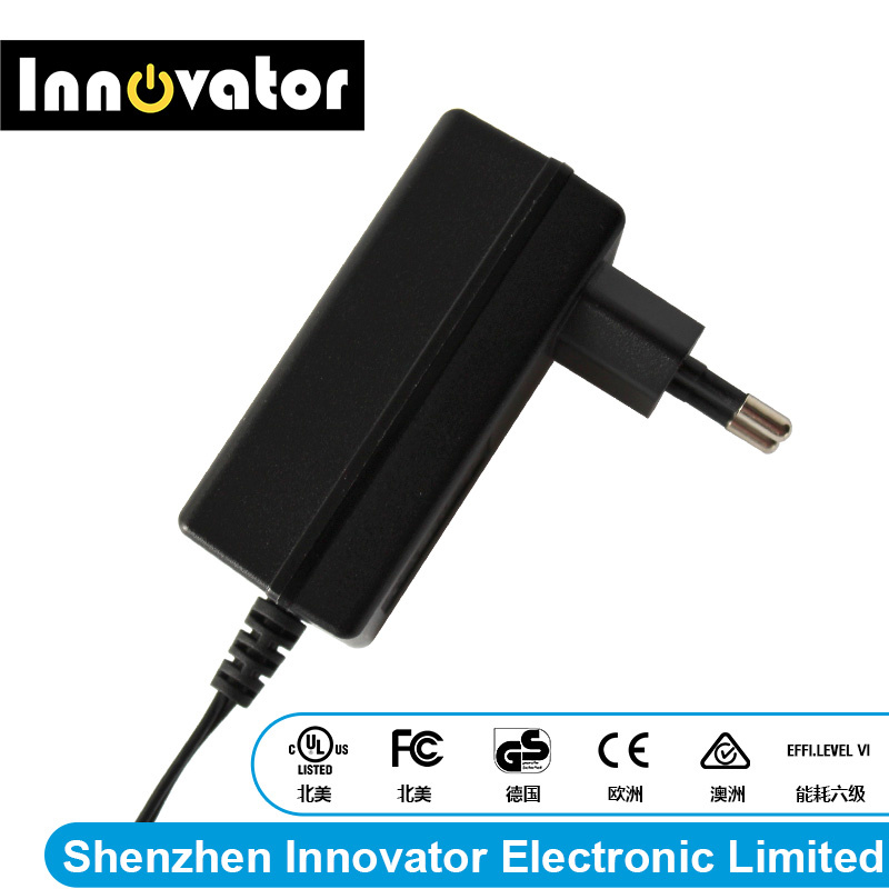 Innovator 12V 2A 24W Laptop Power Adapter with Plug