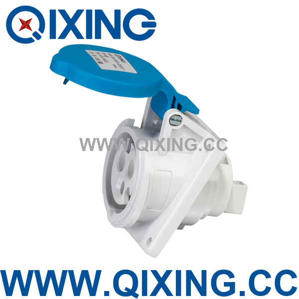 Yueqing IP44 Industrial Socket 220V for Distribution Box