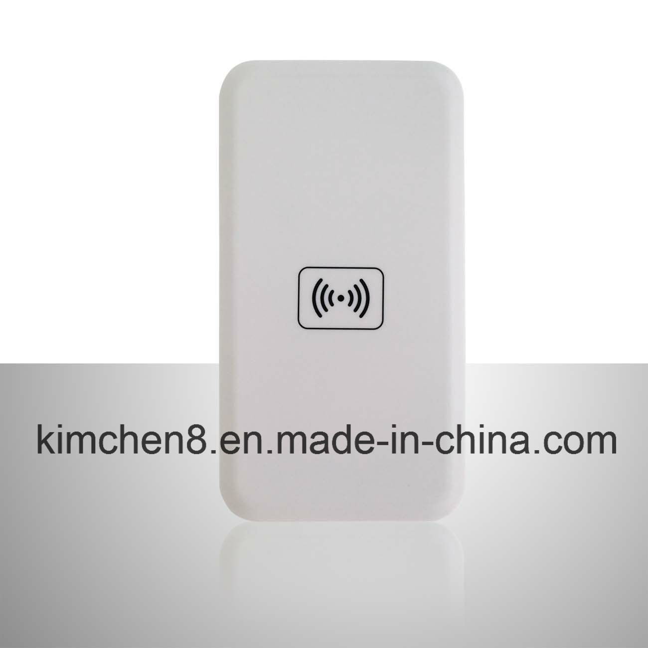 Qi Compliance Wireless Charger for Universal Smartphone with FCC CE RoHS