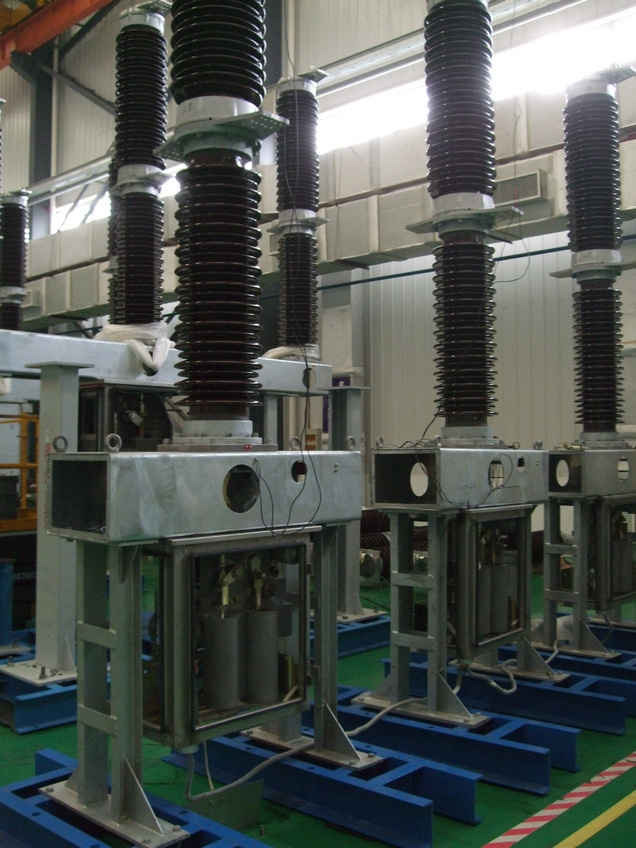 Circuit Breaker; Vacuum Circuit Breaker with Switch for Transformer