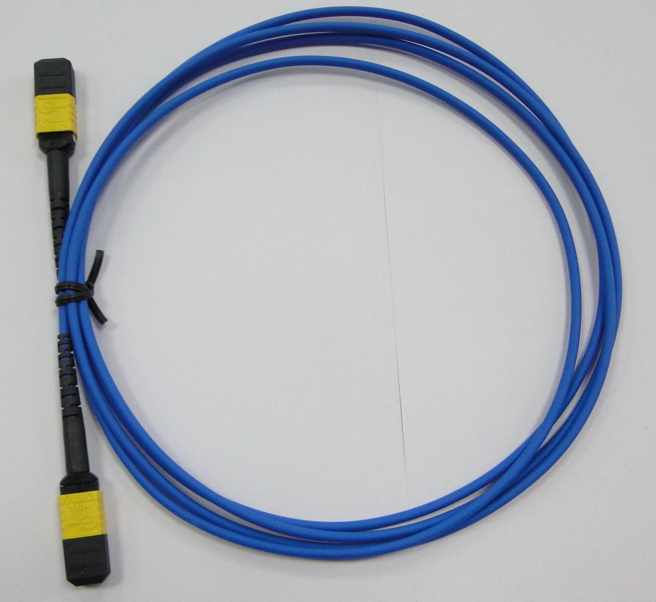 MPO/APC-MPO/APC Fiber Optic Cable for FTTH Data Center