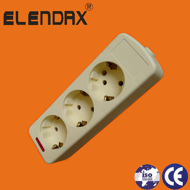 10/16A Europe 3 Way Power Extension Socket with Lamp (E9003E)