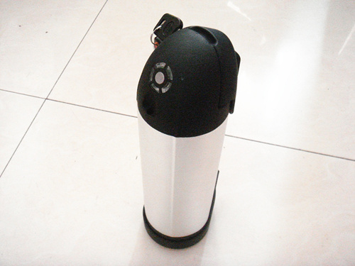 48V 10.4ah 13s4p Bullet Trains Style Lithium-Ion Battery Water Bottle Battery Down Mounted Shark Battery Power Li-ion Battery for E-Vehicles with LG Mf26 Cells