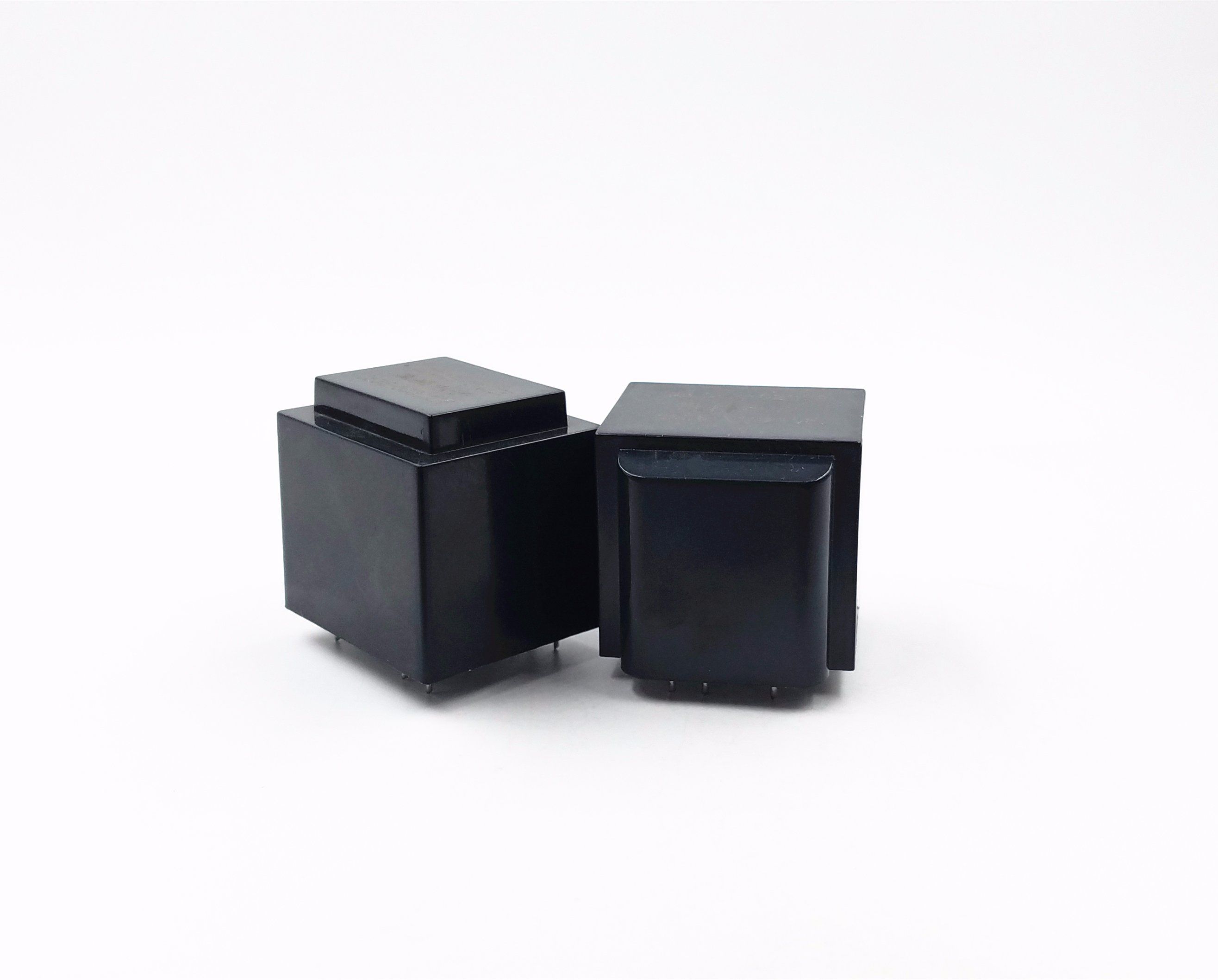 Low-Frequency Transformer with Wide Frequency Range, Customized Designs Welcomed