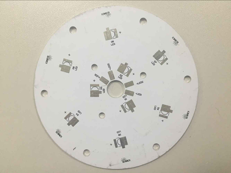 Single-Side Aluminum PCB Board with Via Covered