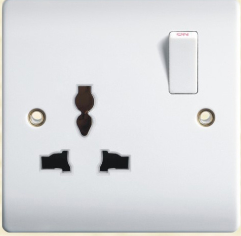 British Standard 13A Multi-Functional Switched Socket G1