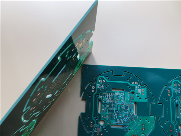 Multilayer PCB Built on 2.0mm Fr-4 with 4 Layer Copper