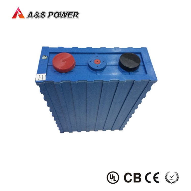 Rechargeable 3.2V 200ah LiFePO4 Storage Battery
