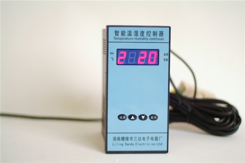 Intelligent Multi Channel LED Temperature and Rh Controller