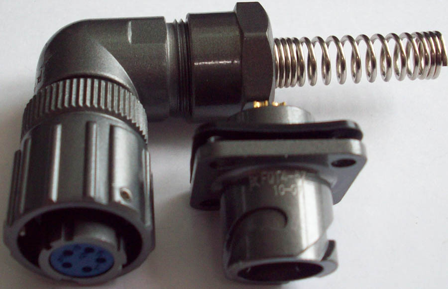 IP67 Water Proof Right Angle Plug