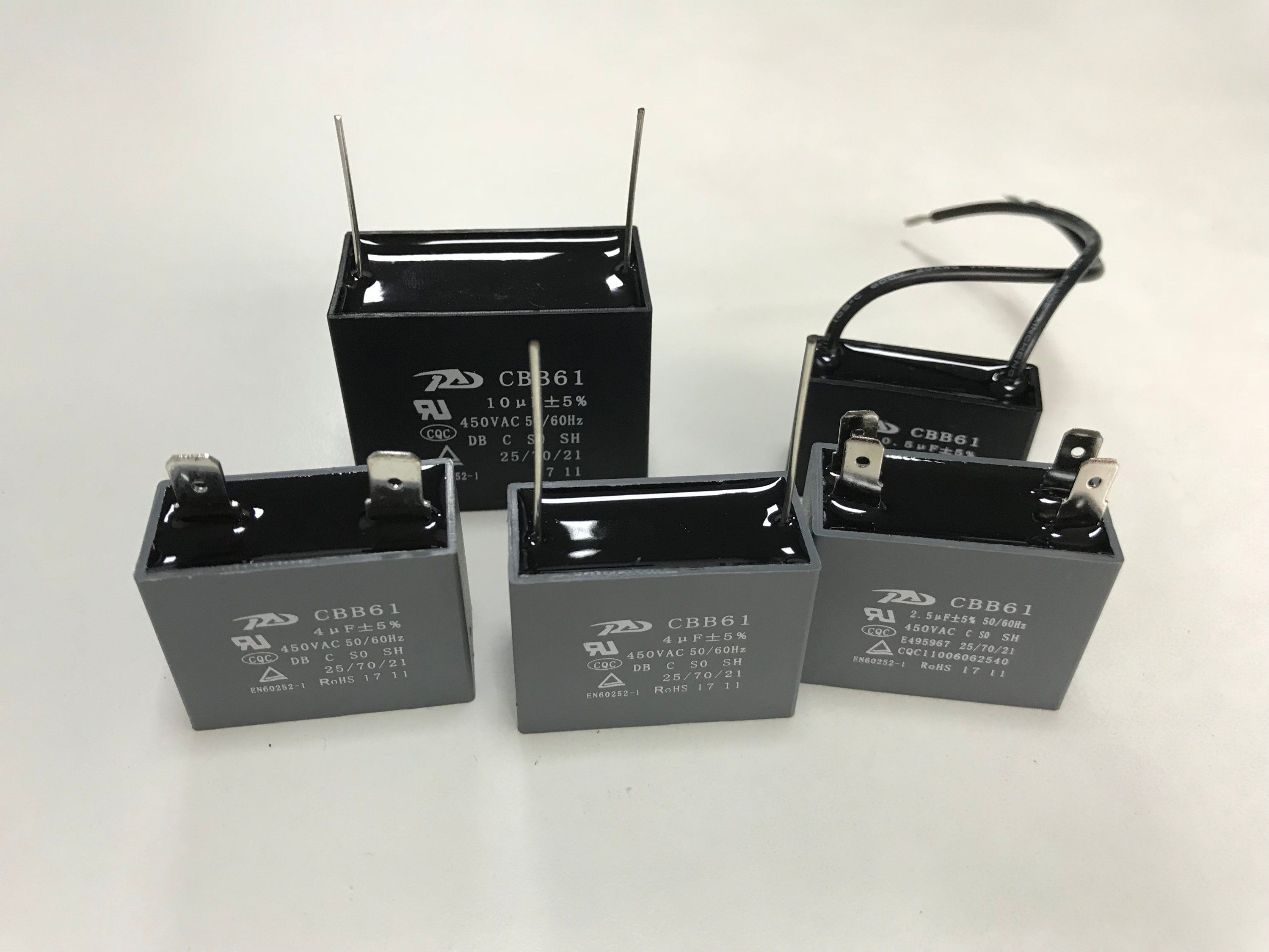 a Capacitor with a Lead Qualifed by UL. TUV. CQC Cbb61