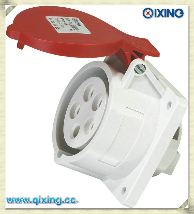 IP44 5p 400V Redflush Mounted Socket
