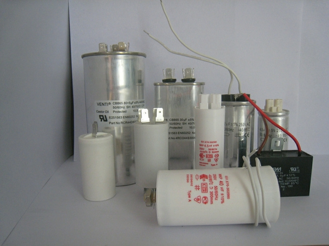 Motor Running Capacitors with UL, VDE, Ce, RoHS, ISO9001 Certificate
