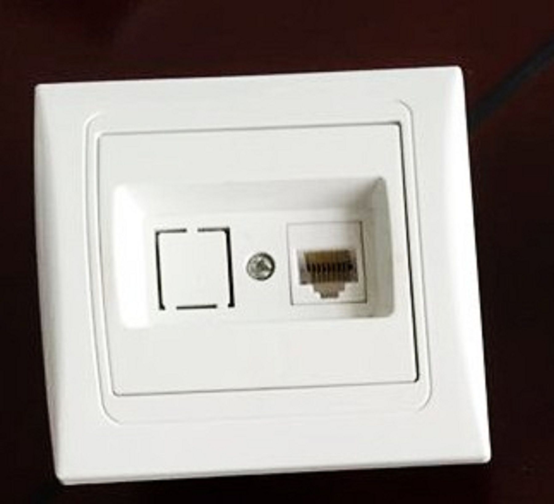 Data Socket with CE Certificate G2035