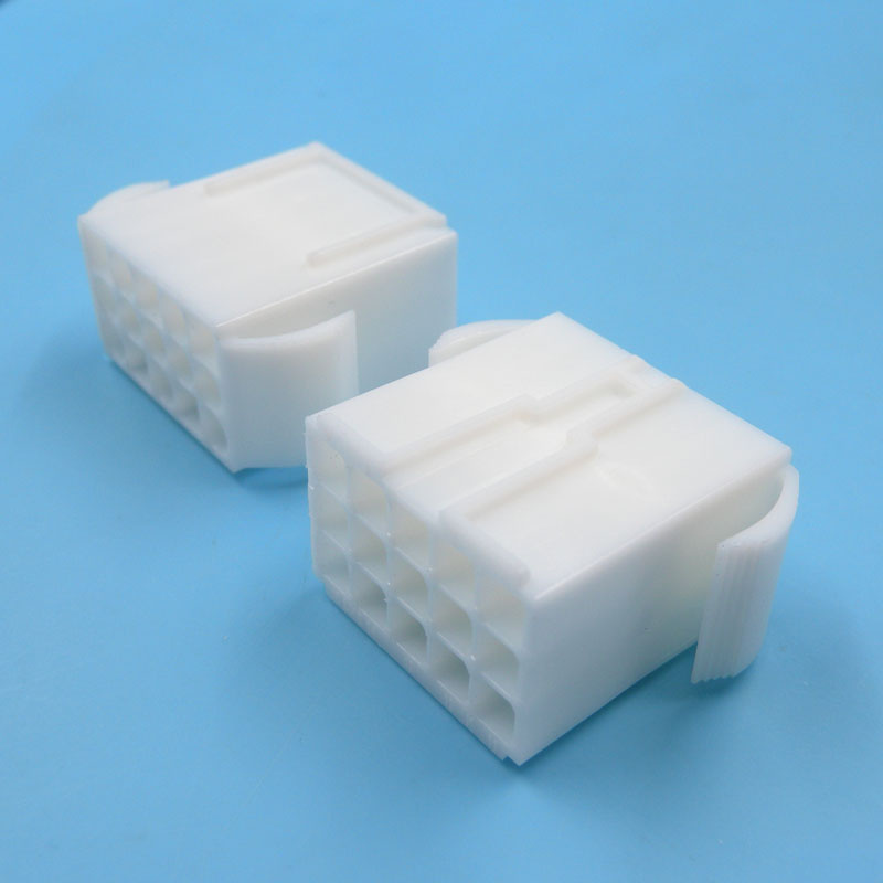 4.5mm Pitch Wiring Harness Terminal Connector 30 Pin